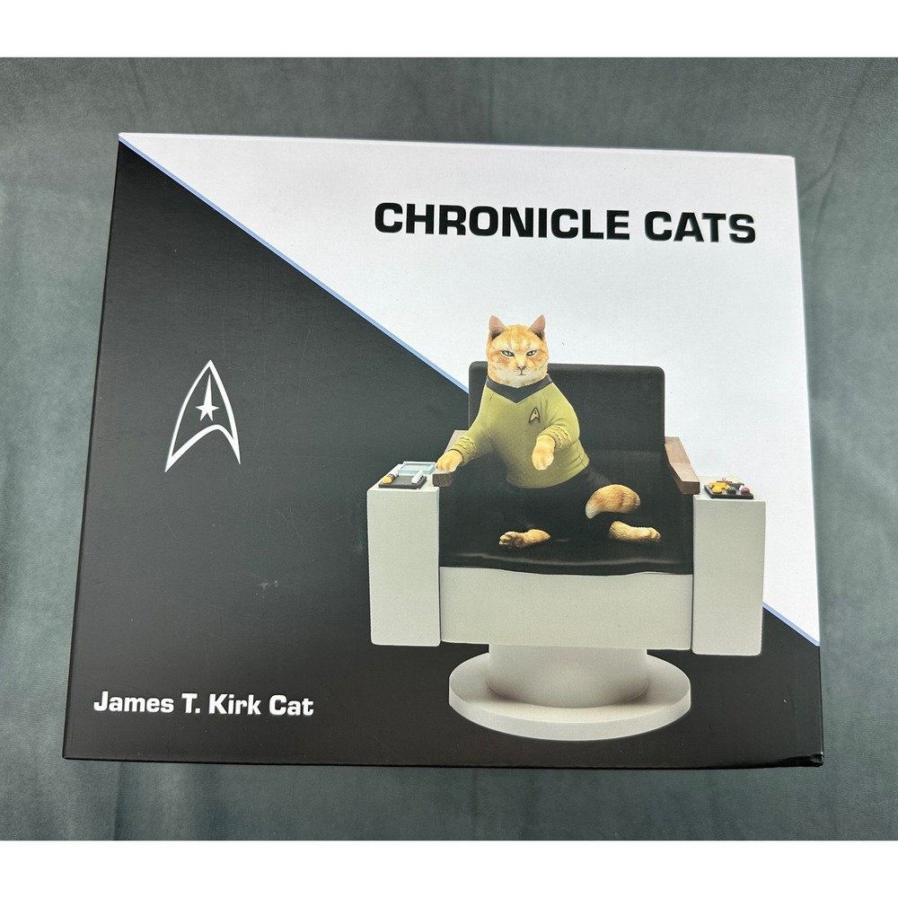 Chronicle Collectibles Star Trek James T Kirk Cat Statue Captains Chair